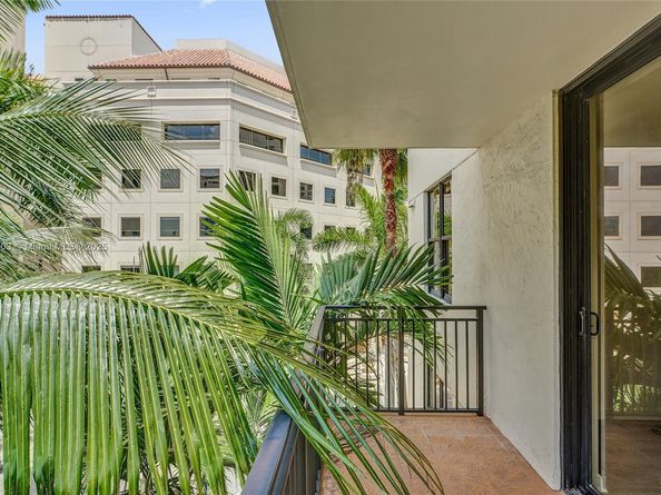 888 S Douglas Rd 304, Coral Gables FL 33134