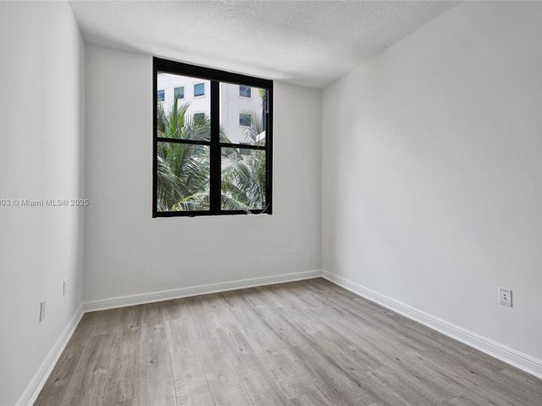 888 S Douglas Rd 304, Coral Gables FL 33134