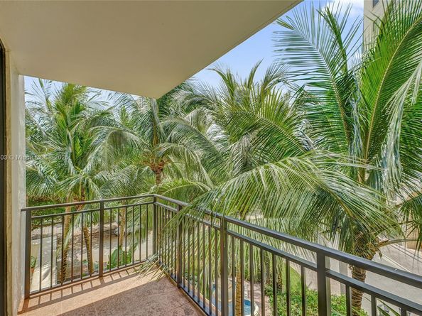888 S Douglas Rd 304, Coral Gables FL 33134
