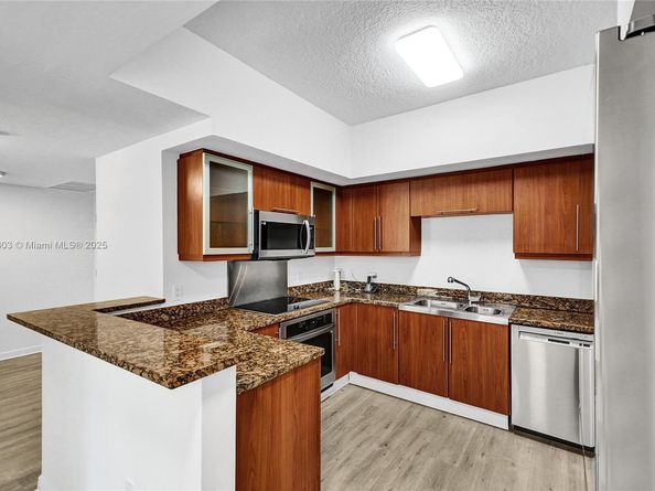 888 S Douglas Rd 304, Coral Gables FL 33134