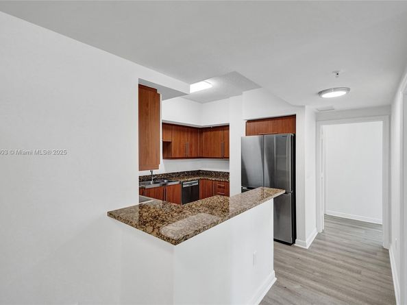 888 S Douglas Rd 304, Coral Gables FL 33134