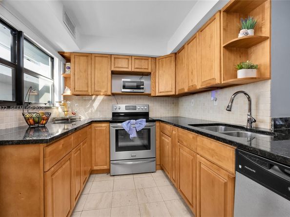 7300 Wayne Ave 405, Miami Beach FL 33141