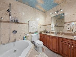 9837 SW 194th St, Cutler Bay FL 33157
