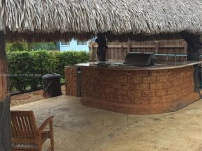 9837 SW 194th St, Cutler Bay FL 33157