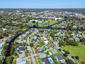 9837 SW 194th St, Cutler Bay FL 33157