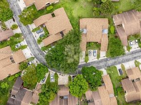 1815 Tamarind Ln, Coconut Creek FL 33063