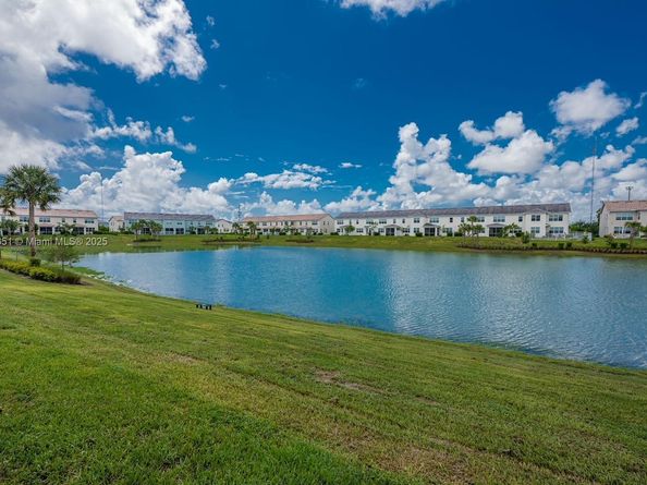 4974 Greenway Dr, Hollywood FL 33021