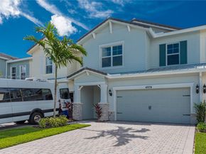 4974 Greenway Dr, Hollywood FL 33021