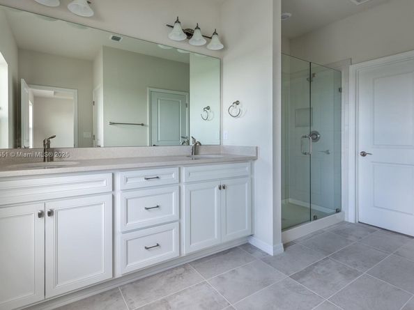 4974 Greenway Dr, Hollywood FL 33021