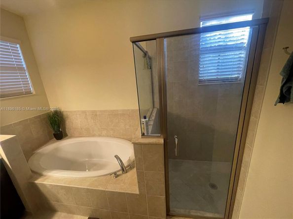 9596 N Town Parc Cir N, Parkland FL 33076