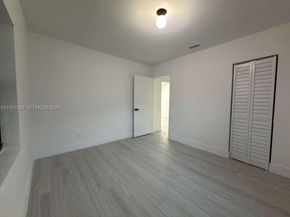 854 NW 76th St, Miami FL 33150