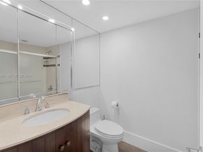 5660 Collins Ave 11B, Miami Beach FL 33140