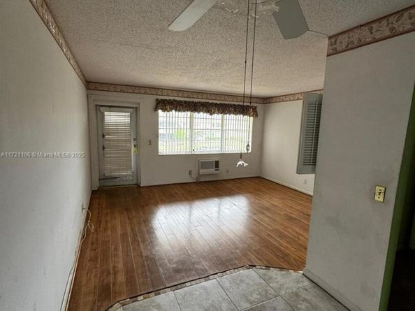 135 Berkshire F, West Palm Beach FL 33417