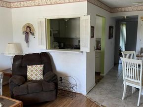 135 Berkshire F, West Palm Beach FL 33417