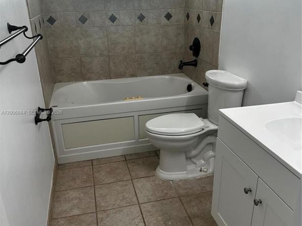 10511 SW 124th Ave, Miami FL 33186