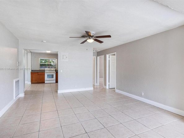 5456 NW 1st Ave, Oakland Park FL 33309