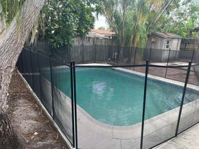 5456 NW 1st Ave, Oakland Park FL 33309