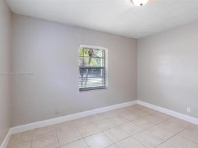 5456 NW 1st Ave, Oakland Park FL 33309