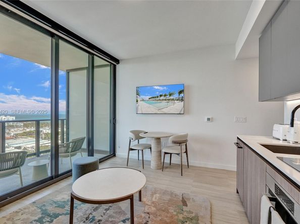 580 72nd St 905, Miami Beach FL 33141