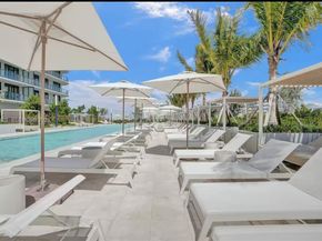 580 72nd St 905, Miami Beach FL 33141