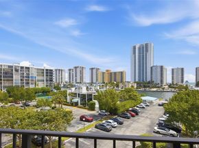 800 Parkview Dr 506, Hallandale Beach FL 33009