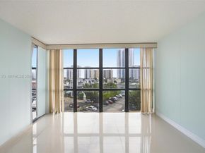 800 Parkview Dr 506, Hallandale Beach FL 33009