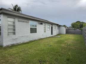 7771 NW 46th St, Lauderhill FL 33351
