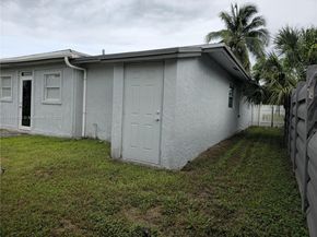 7771 NW 46th St, Lauderhill FL 33351