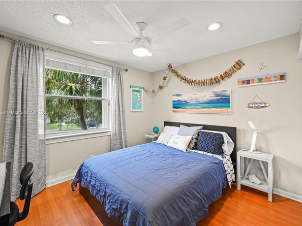 167 Bayridge Ln, Weston FL 33326