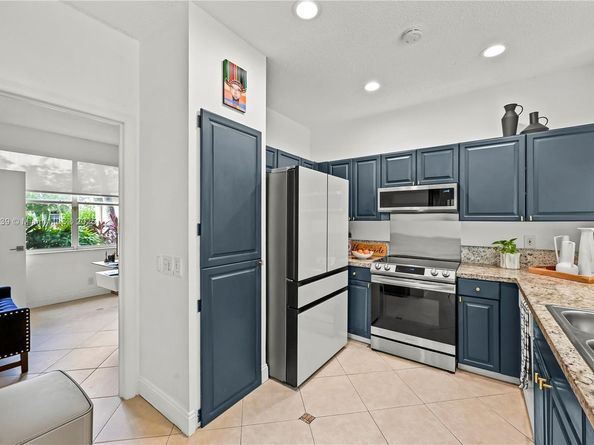 167 Bayridge Ln, Weston FL 33326