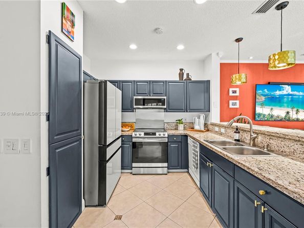 167 Bayridge Ln, Weston FL 33326