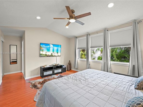 167 Bayridge Ln, Weston FL 33326