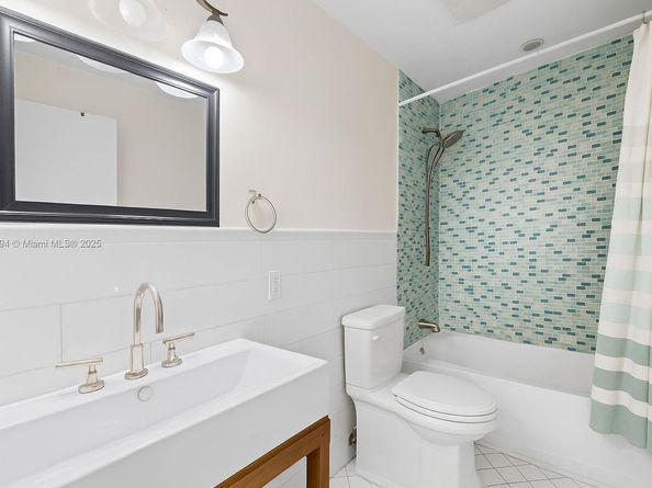 1601 Bay Rd 4, Miami Beach FL 33139