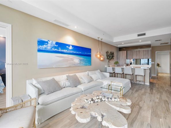 801 S Miami Ave 4802, Miami FL 33130
