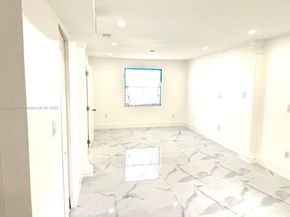 712 Hialeah Dr, Hialeah FL 33010