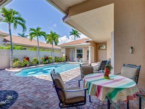 522 Les Jardin Dr, Palm Beach Gardens FL 33410