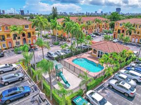 121 NW 2nd Ave 4, Hallandale Beach FL 33009