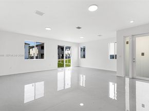 22555 SW 125th Ave 13A, Miami FL 33170