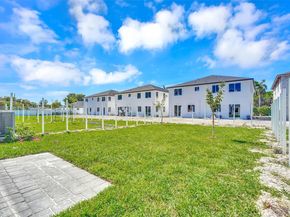 22555 SW 125th Ave 13A, Miami FL 33170