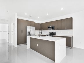 22555 SW 125th Ave 13A, Miami FL 33170