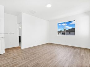 22555 SW 125th Ave 13A, Miami FL 33170