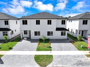 22555 SW 125th Ave 13A, Miami FL 33170