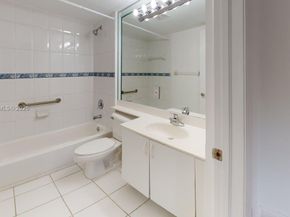 2415 NW 16th St Rd 4101, Miami FL 33125