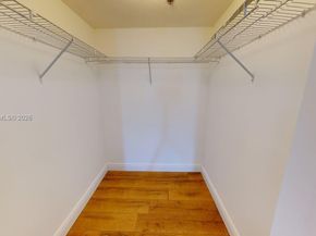 2415 NW 16th St Rd 4101, Miami FL 33125