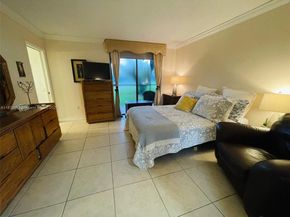 8065 SW 107th Ave 113, Miami FL 33173