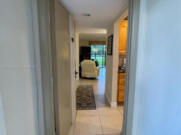 8065 SW 107th Ave 113, Miami FL 33173