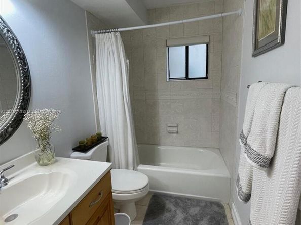 8065 SW 107th Ave 113, Miami FL 33173