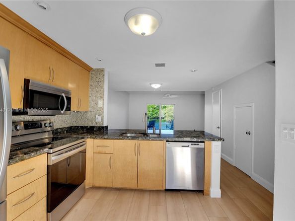 1897 NE 15th Ave, Fort Lauderdale FL 33305