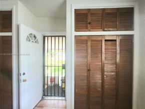 3082 NW 4th St, Miami FL 33125