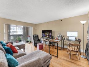 10641 SW 108th Ave 3D, Miami FL 33176